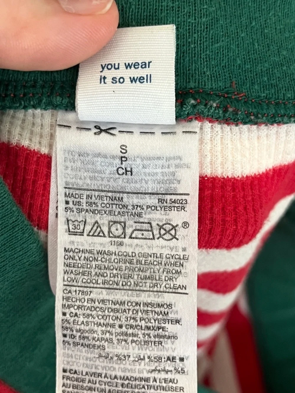 Old Navy Red and white Striped Xmas pjs - Picture 4 of 6